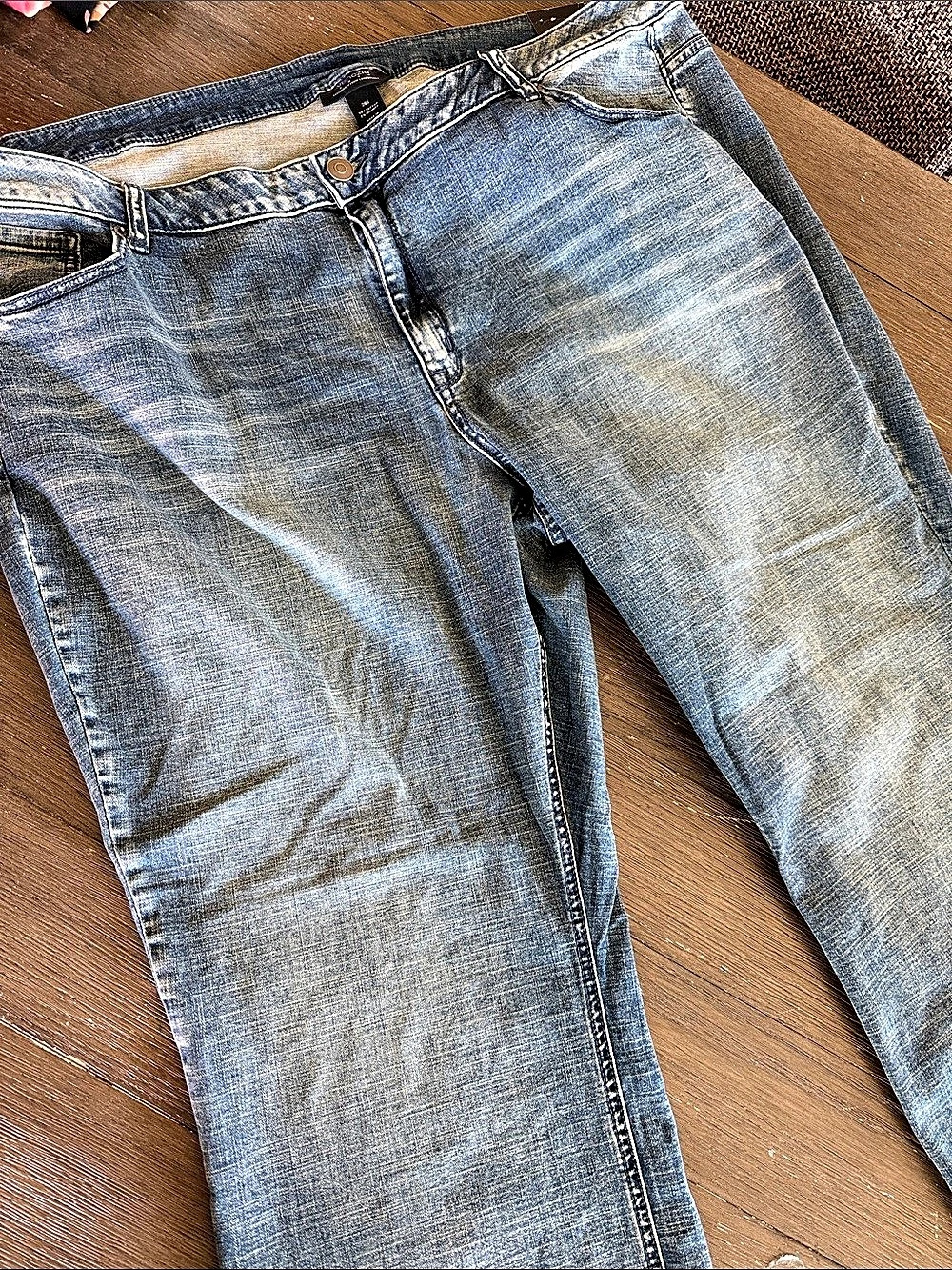 Venezia Mid Rise Boot Jeans in Blue Waist 28 Short NWT